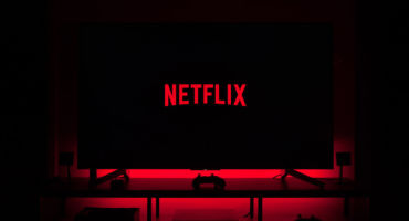 Netflix 8.7.0 আপডেট ভার্সন Mod APK সম্পূর্ণ ফ্রিতে ডাউনলোড, তার সাথে নেটফ্লিক্সের সকল আপডেট কনটেন্ট।