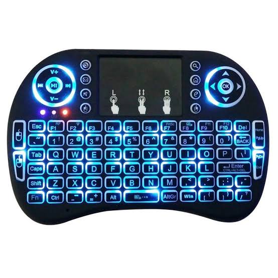 Gadget Review – i8 Backlit Wireless Mini RGB Keyboard